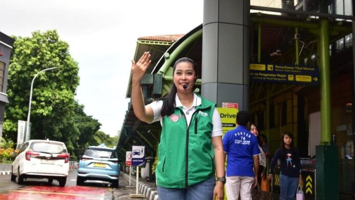 Petugas Customer Service Parking Excellent