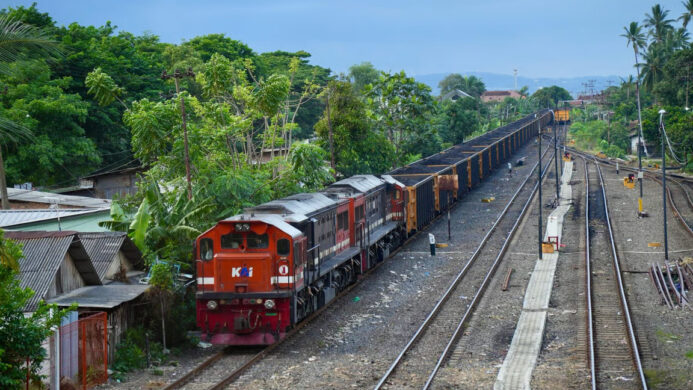 KAI Divre IV Tanjungkarang Pastikan Pasokan Energi Nasional Tetap Terjaga