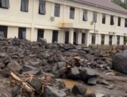 PU Kirim Personel dan Alat Berat Atasi Banjir Sitaro