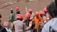 Bantu Operasi SAR Tanah Longsor di Bandung Barat, Basarnas Kantor SAR Cilacap Berangkatkan Rescuer dan Peralatan
