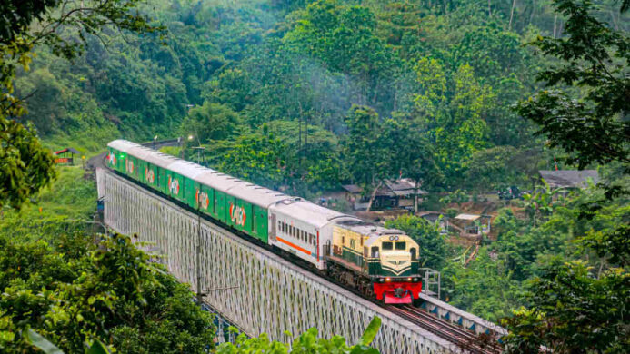 Dukung Aktivitas Pariwisata Bali Pengiriman KAI Logistik Terus Bertumbuh