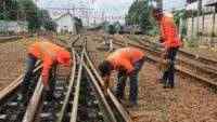 Merawat Jalur, Investasi Keselamatan: KAI Daop 1 Jakarta Ganti 33,9 Kilometer Rel dan 30 Wesel Sepanjang 2025