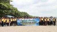 Tindak Lanjuti Arahan Presiden, Polresta Cilacap Bersihkan Pantai Teluk Penyu