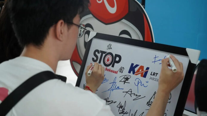 Sosialisasi Anti Pelecehan di Stasiun Dukuh Atas