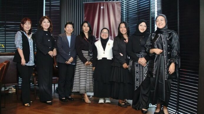Her Assets Society Semarang (1)