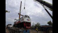 Sinergi Persiapan Angkutan Lebaran, KAI Logistik Kirim 12 Lokomotif ke Pulau Jawa