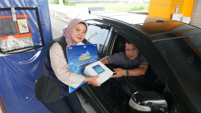 Ramadhan Penuh Berkah Grup PT Pelindo Sinergi Lokaseva Salurkan Lebih dari 4 000 Bantuan Sosial bagi Masyarakat (1)