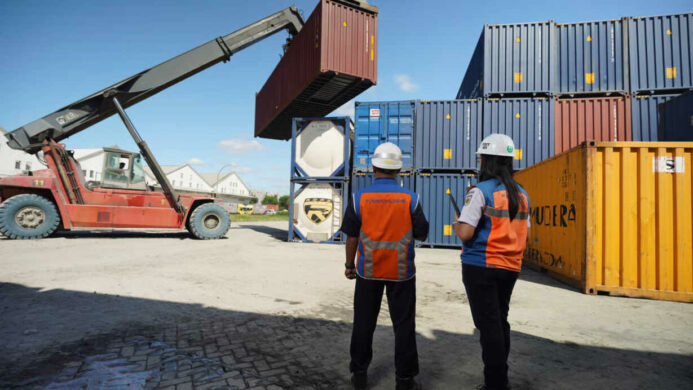 Hingga Februari KAI Logistik Kelola 2 2 Juta Barang Sektor Angkutan Peti Kemas Tumbuh 40%
