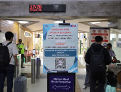 KAI Daop 2 Bandung Ingatkan Pelanggan Datang Lebih Awal, Khusus Stasiun Bandung, Kiaracondong, dan Cimahi Boarding Ditutup 5 Menit Sebelum Keberangkatan