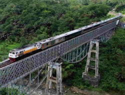KAI Daop 2 Bandung Tanggapi Viral Jembatan Cirahong, Tekankan Prioritas Keselamatan Perjalanan KA