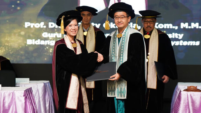 Saat AI Tak Bisa Berdiri Sendiri BINUS Kukuhkan Prof Tanty Oktavia (1)