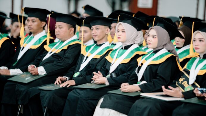 Unugha Cilacap Suksek Gelar Wisuda Sarjana ke-10 Tahun Akademik 2025/2026 di Sentul Hall, Sabtu (18/04/2026).