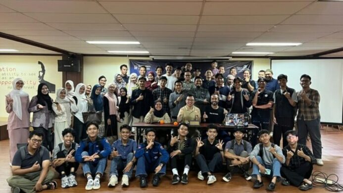 AI Connect Offline Series bertajuk “Build Faster Work Global AI Tools for Remote Income” di Telkom AI Center Padang