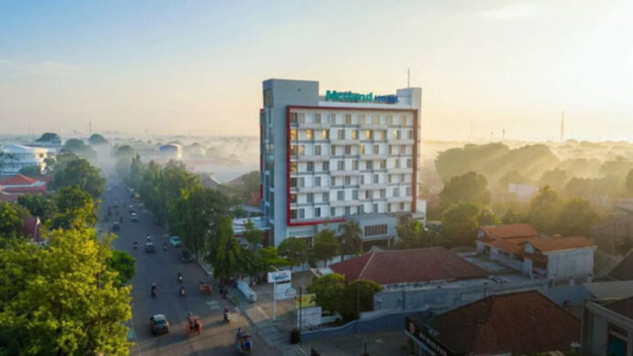 Metland Hotel Cirebon Gelar Dolan Sore & Pasar Dadakan