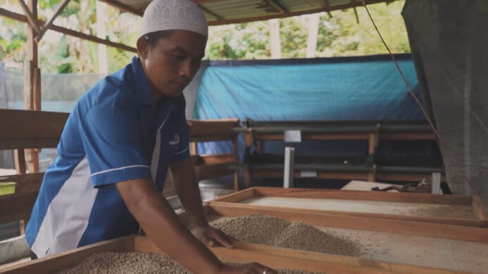 Ubah Sampah Jadi Sumber Penghasilan