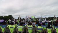 Polresta Cilacap Mengawal Kegiatan Aksi Aliansi Buruh Cilacap