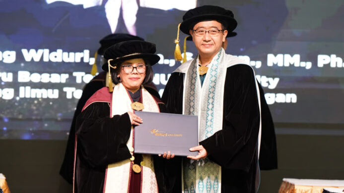 Di Era AI Siapa Penjaga Integritas Audit Ini Jawaban Prof Rindang Widuri dalam Pengukuhan Guru Besar BINUS University (1)