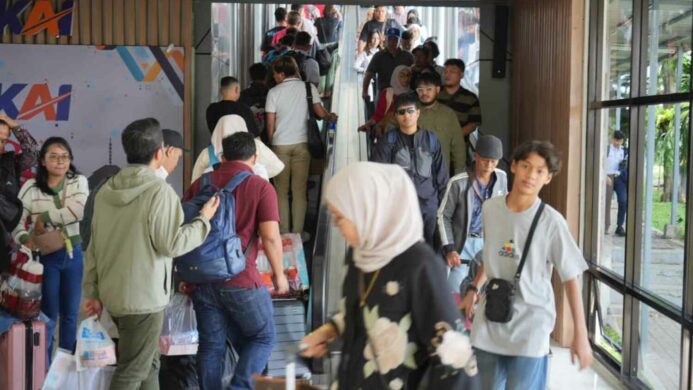 KAI Daop 2 Bandung Sampaikan Duka Cita dan Permohonan Maaf atas Insiden Operasional di Bekasi Timur Beberapa Perjalanan KA Parahyangan Terdampak