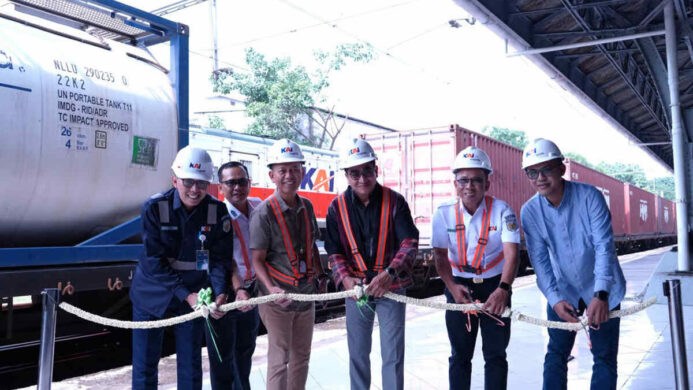 KAI Logistik Luncurkan 2 Rangkaian KA Kontainer Baru