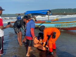 Sesosok Mayat Ditemukan Mengambang di Perairan Teluk Penyu Cilacap