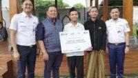 Sambut Idul Adha, KAI Daop 1 Jakarta Salurkan Bantuan Hewan Qurban melalui Program TJSL kepada Lembaga Sosial