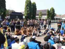 Polresta Cilacap Fasilitasi Dialog Terbuka dalam Aksi Mahasiswa