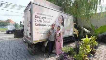 Doa Sederhana Pak Regi di Anniversary Ke-14 untuk Ayu Dewi