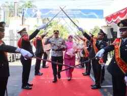 Penuh Haru dan Kebersamaan, Farewell dan Welcome Parade Tandai Estafet Kepemimpinan di Polresta Cilacap