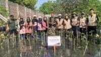 KAI Logistik Lanjutkan Komitmen Keberlanjutan melalui Penanaman 270 Bibit Mangrove