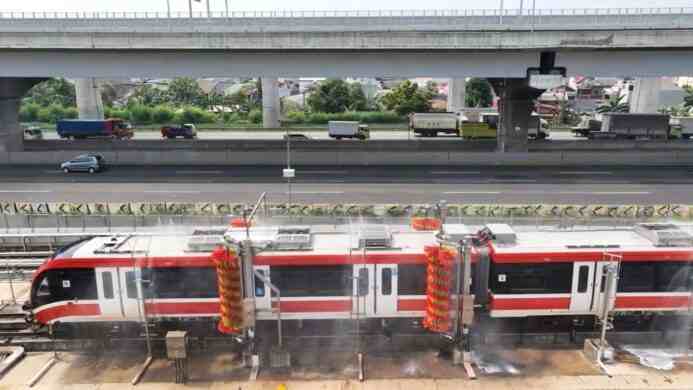 Air Bekas Mencuci Kereta Tidak Langsung Dibuang