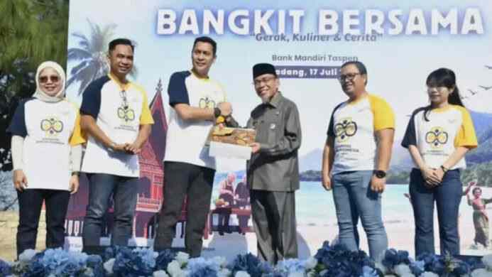Wawako Padang dalam acara 'Bangkit Bersama Gerak Kuliner Cerita' yang diselenggarakan Bank Mandiri Taspen