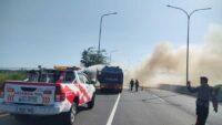 Kebakaran Lahan di sepanjang Jalan Tol Pejagan KM 248 Brebes Jadi Peringatan