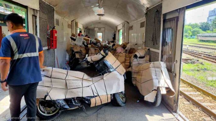 1 425 Motor Dikirim dari Yogyakarta KAI Logistik Dukung Mobilitas Masyarakat Selama Libur Panjang Pendidikan