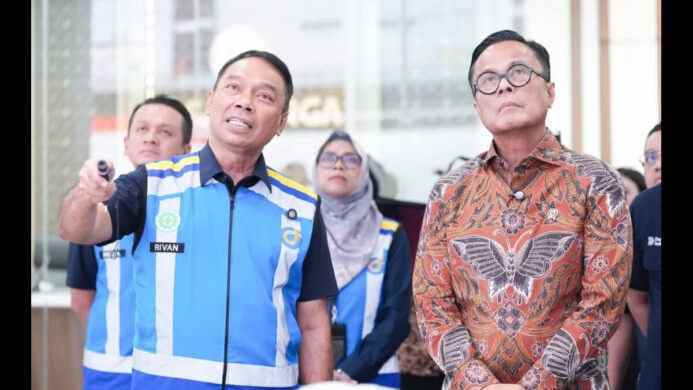 Danantara Indonesia Tinjau Transformasi Layanan Jasa Marga Perkuat Pengalaman Perjalanan melalui Travoy Rest dan Jasamarga Tollroad Command Center