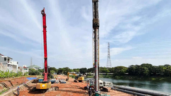 Perkuat Tata Air, WSBP Suplai Spun Pile dan Beton Readymix Kurangi Banjir
