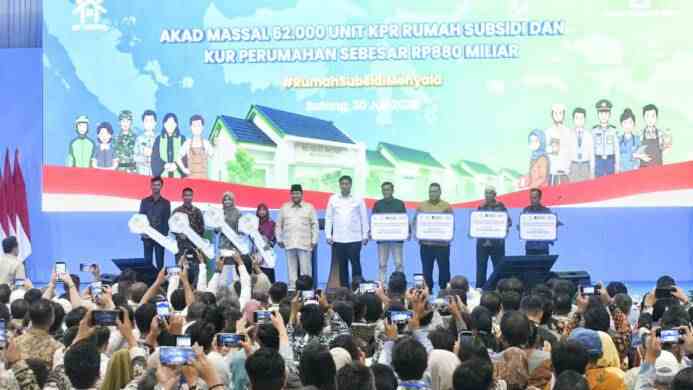 BP Tapera Kembali Toreh Sejarah Akad Massal 62 710 KPR Sejahtera FLPP Bersama Presiden RI di Kabupaten Batang
