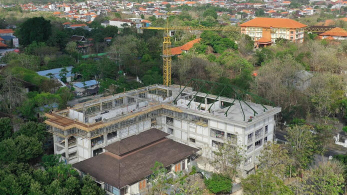 Membangun Masa Depan Riset dan Teknologi Pembangunan Gedung L SSIT Universitas Udayana Capai Progres 47 11