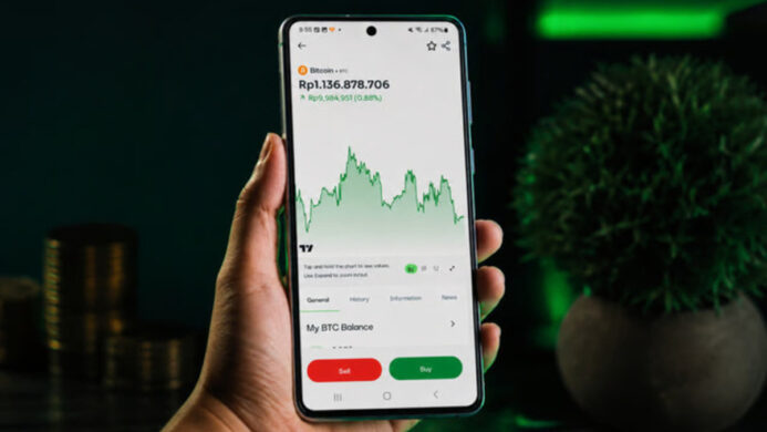Ilustrasi pergerakan harga Bitcoin (BTC) di aplikasi FLOQ