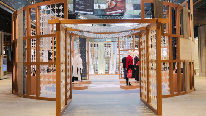 Warisan yang Terus Berevolusi HERITAGE REIMAGINED di ASHTA District 8