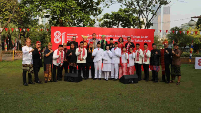 Tim Pengibar Bendera dan Petugas Upacara BRI Region 6 Tampil Penuh Dedikasi