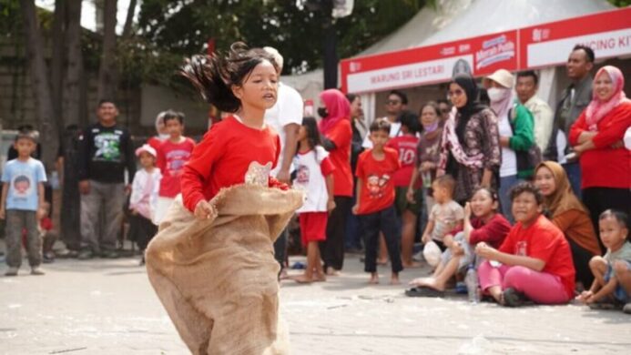 Warga Pasar Malaka Rorotan Antusias Ikuti Lomba 17-an
