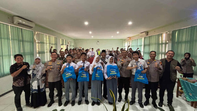 Polresta Cilacap Bekali Pelajar SMAN 1 Kroya Cegah Hoaks AI