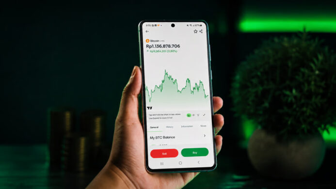 Bitcoin Bertahan di Atas US 75 000 Pasca FOMC Ada Peluang Naik Lagi