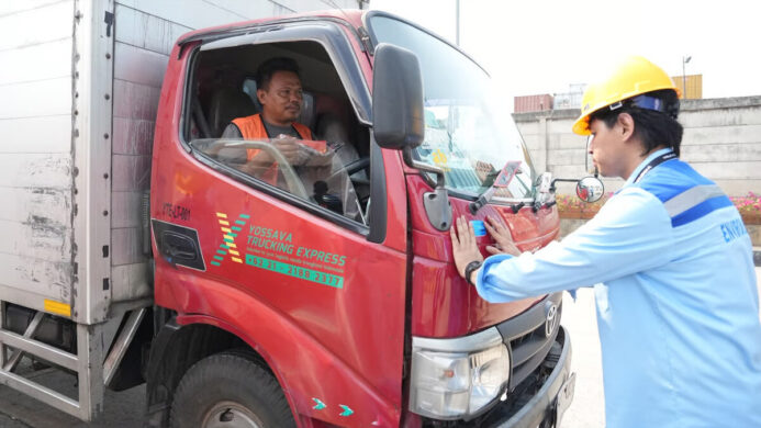 Peringati HUT RI ke 81 PT PSL Dorong Transportasi Bersih melalui Uji Emisi Kendaraan di Kawasan Pelabuhan Tanjung Priok (2)