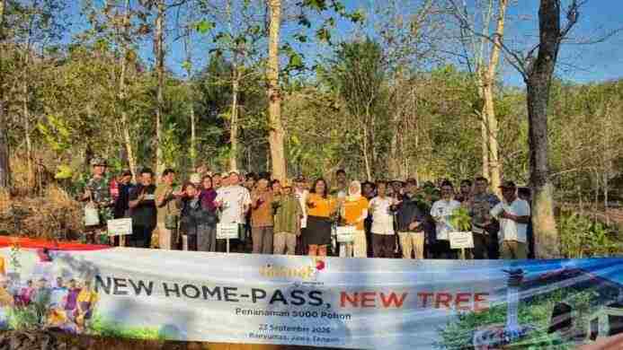 Linknet Tanam Ribuan Pohon Bersama Petani Hutan (2)