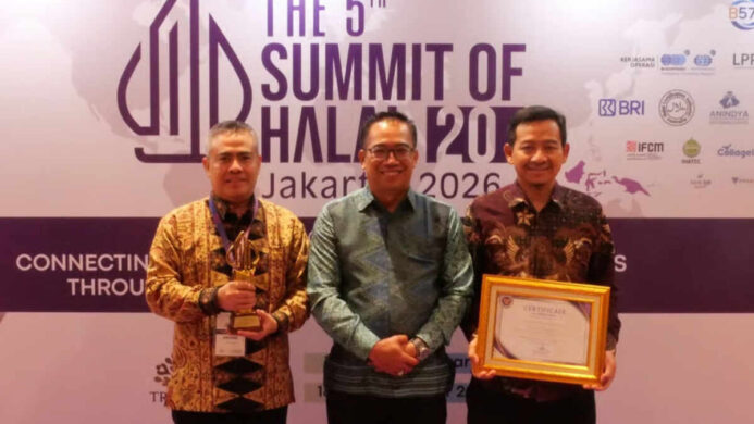 KOMBINASIKAN 130 AUDITOR HALAL DENGAN LABORATORIUM MOLEKULER DDPCR SUCOFINDO RAIH PENGHARGAAN DI INDONESIA HALAL AWARDS 2026 (2)