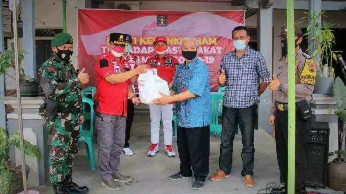 Kanwil Kemenkumhanm Jateng Salurkan 500 Paket Sembako