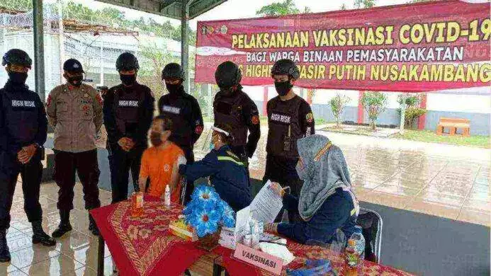 Lapas High Risk Pasir Putih Nusakambangan adakan Vaksin Covid19