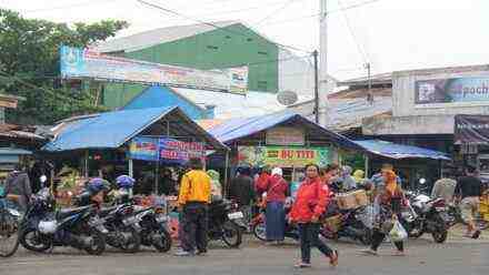 Pasar dan UMKM di Bukateja Mulai Normal