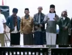 Ngawur, Nyleneh dan Bid’ah, Adzan ko pake Hayya Alal Jihad, Ujungnya Minta Maaf